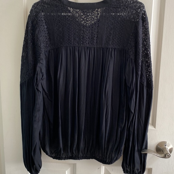 Lucky brand tunic with tassels. Size medium - Picture 4 of 4